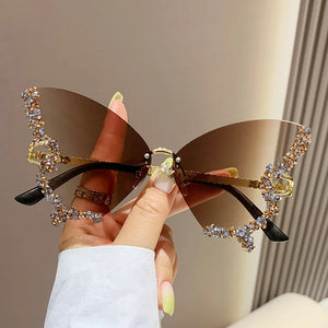 Butterfly-Shaped Oversized Sunglasses