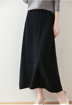 Executive Wool Skirt