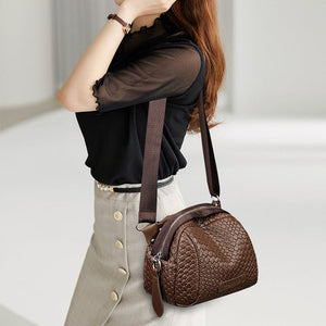 Madison Classic Charm | Spacious Vintage Bag
