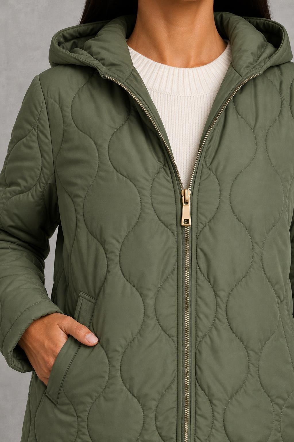 Elise | Wave-Quilt Hooded Coat — studio_closeup — Helena [c3993fad-195c-4d99-acd3-caf71ec00873]