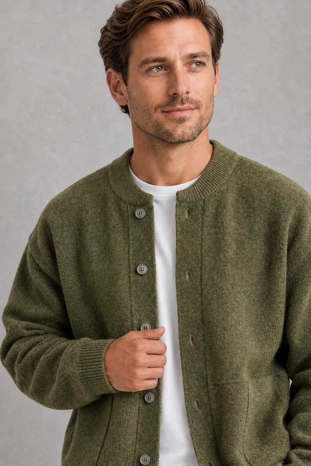 Reuben | Round-Neck Patch-Pocket Cardigan — studio_closeup — Charles [551e4917-caf0-45ab-a8ce-1cd72e690398]