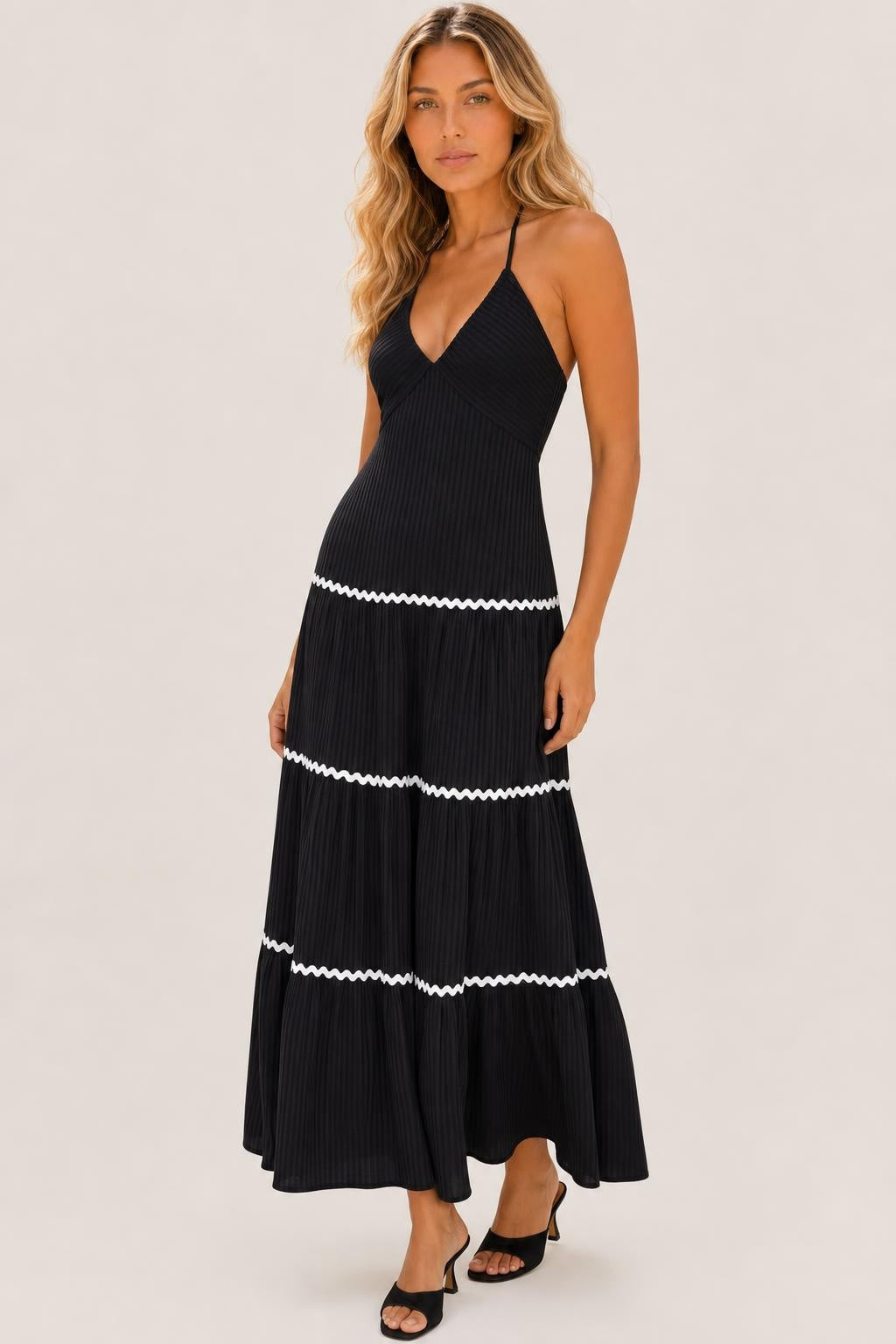 Madalena | Contrast-Trim Tiered Halter Maxi Dress