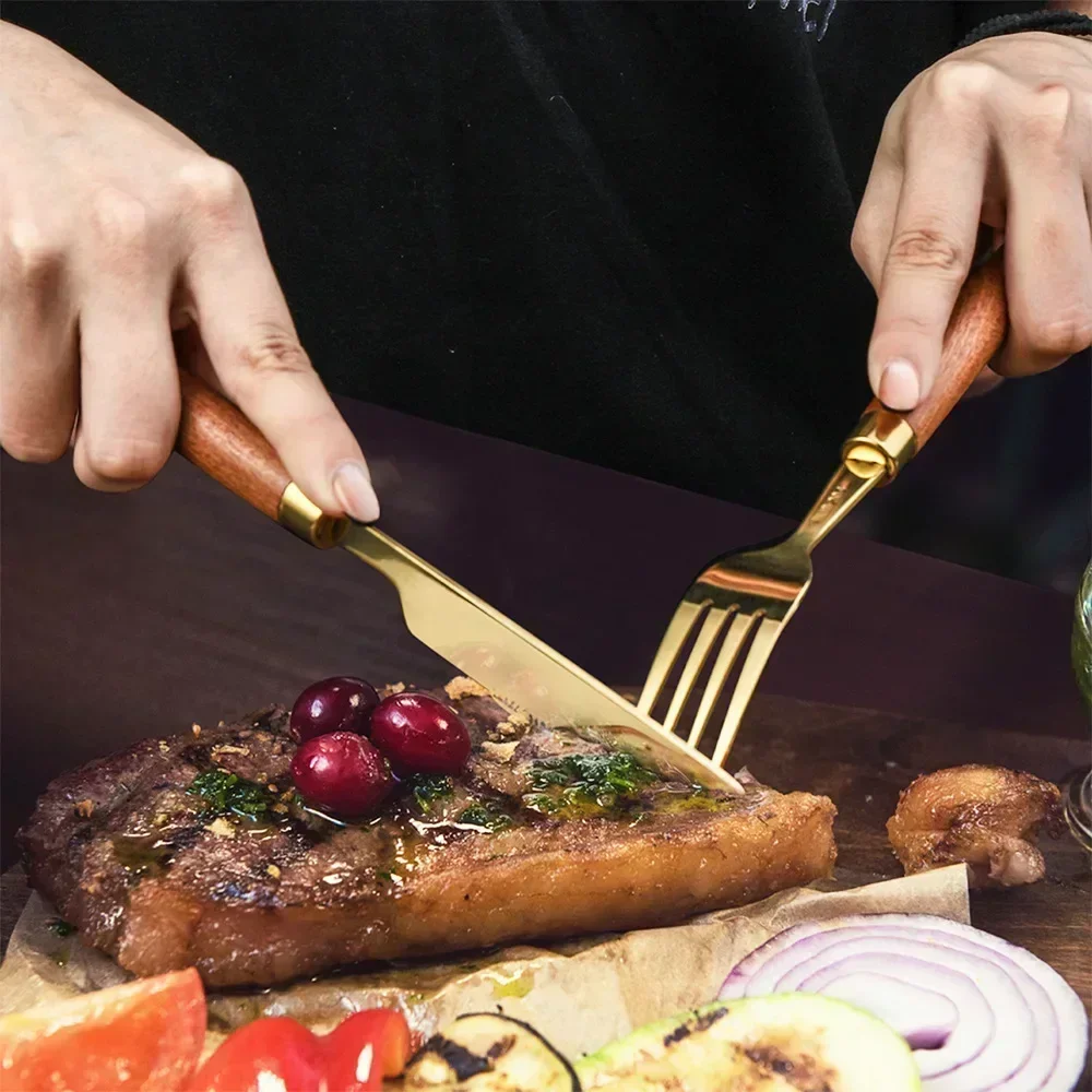 Elegant Flatware Set