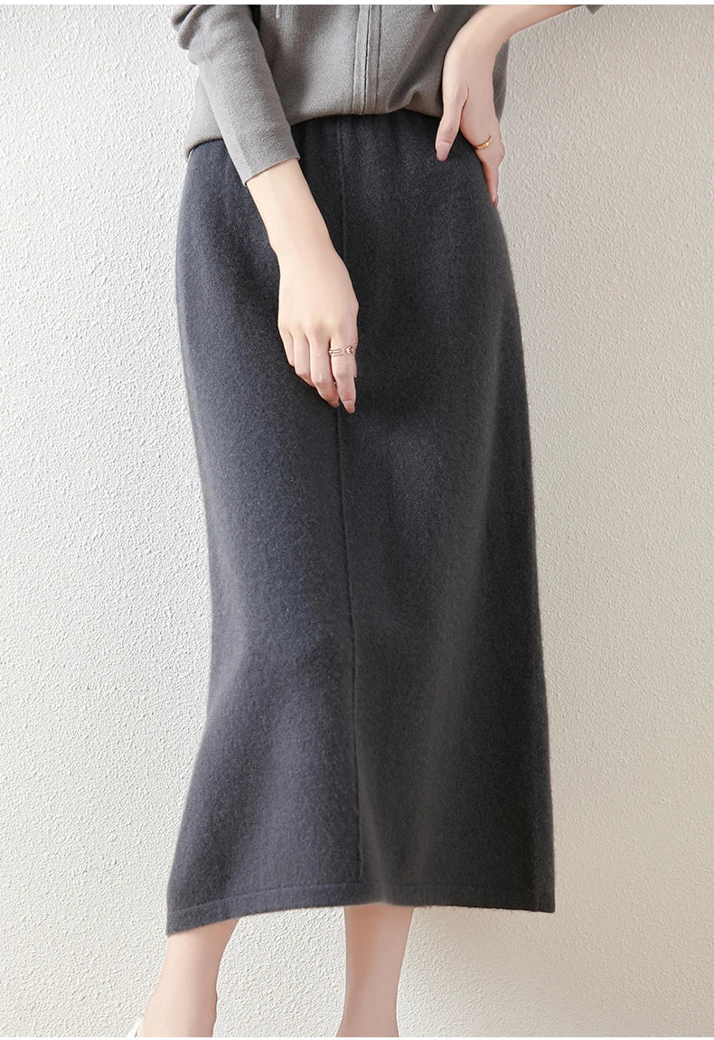 Executive Wool Skirt