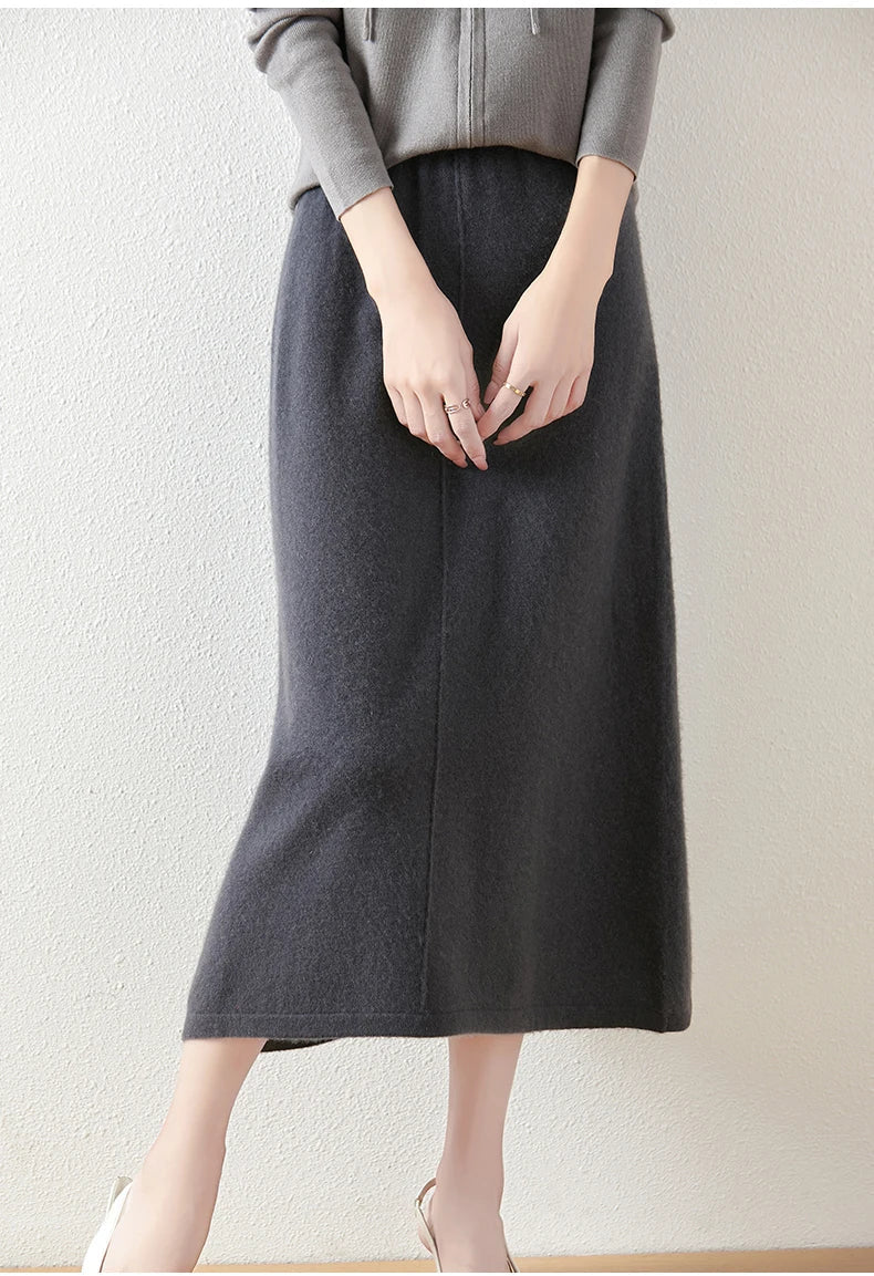 Executive Wool Skirt