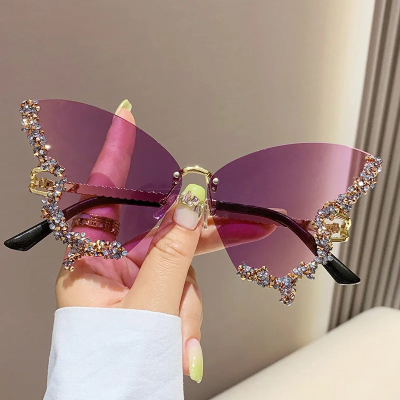 Butterfly-Shaped Oversized Sunglasses