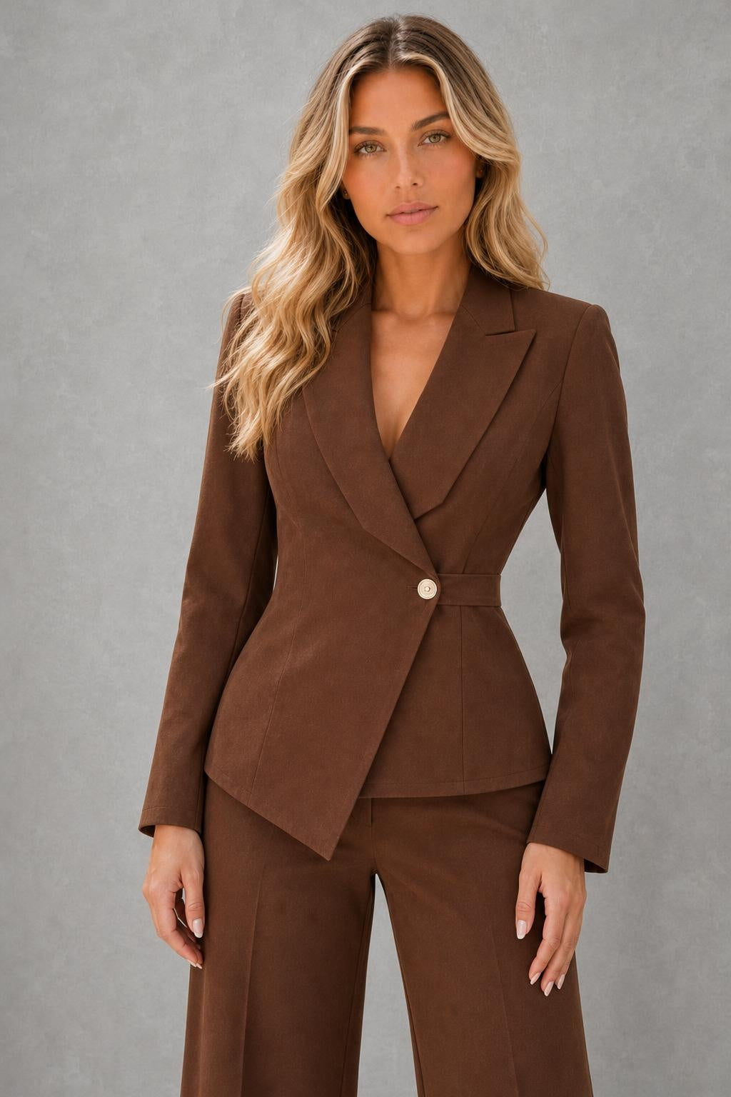 Emma | Shaped-Waist Wide-Leg Trouser Suit — studio_closeup — Sofia [16e7233f-cd8c-4de0-8f65-c2f47eb30b59]