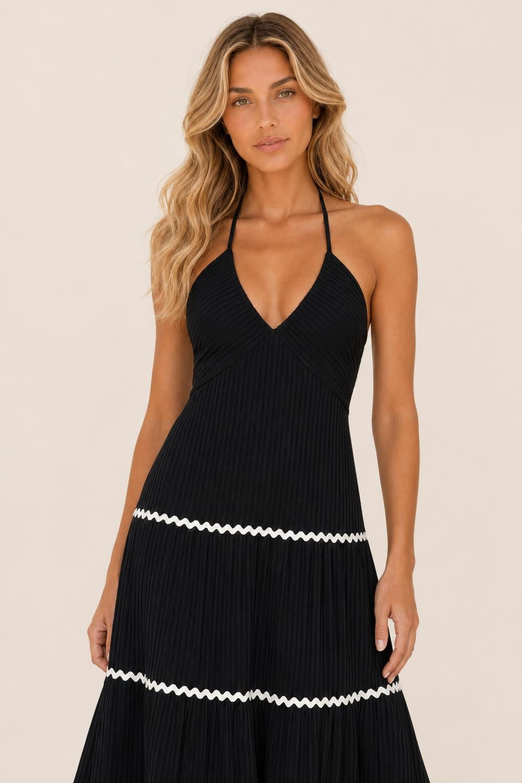 Madalena | Contrast-Trim Tiered Halter Maxi Dress