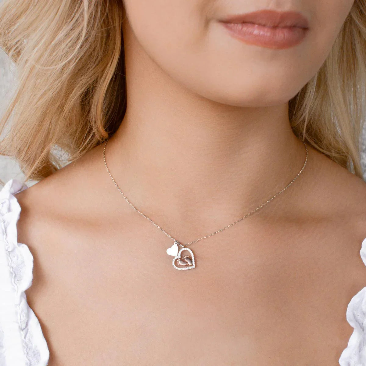 To My Mommy: Baby Feet Heart Pendant Necklace Gift Set