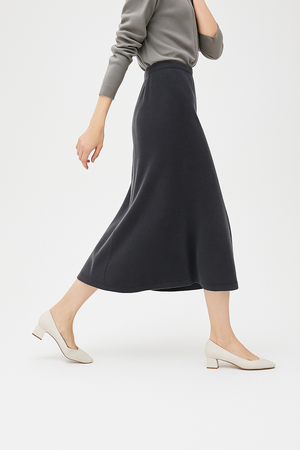 Executive Wool Skirt